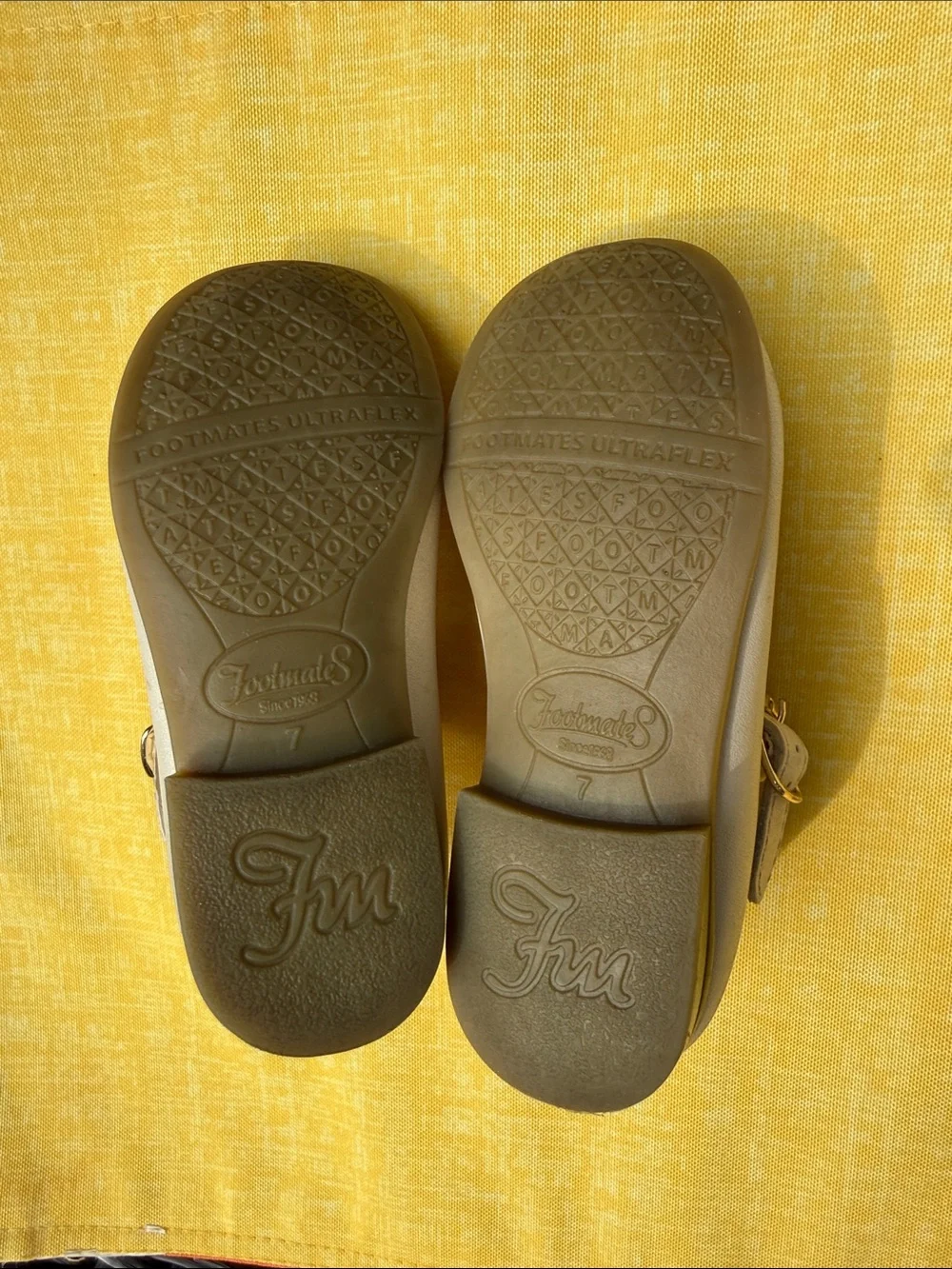 FootMates Cream Mary Jane Dress Shoes with Gold Buckle